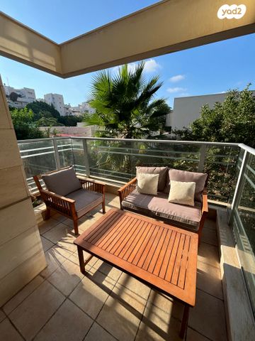 דופלקס, כוכב הצפון, תל אביב יפו