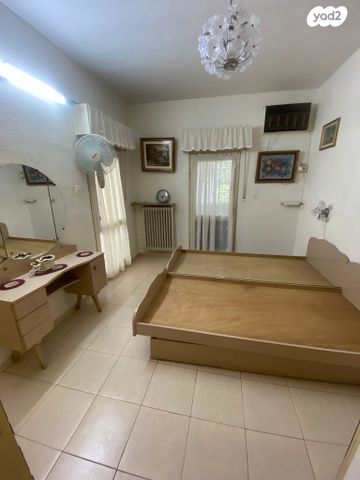 דירה, חזקיהו המלך, קטמון הישנה, ירושלים