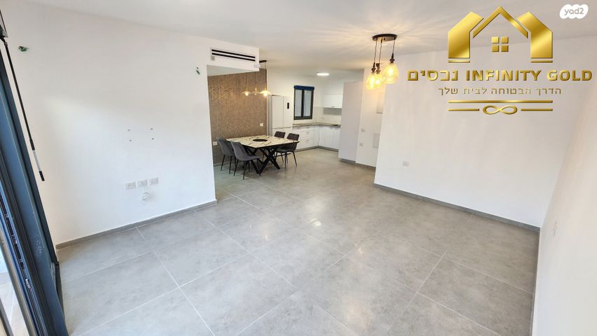 דירה, יקינטון, הפרחים, חריש