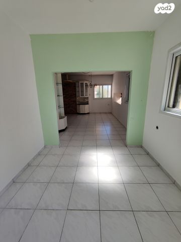 דופלקס, סלע, רחובות