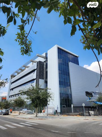 מבני תעשיה, מודיעין מכבים רעות