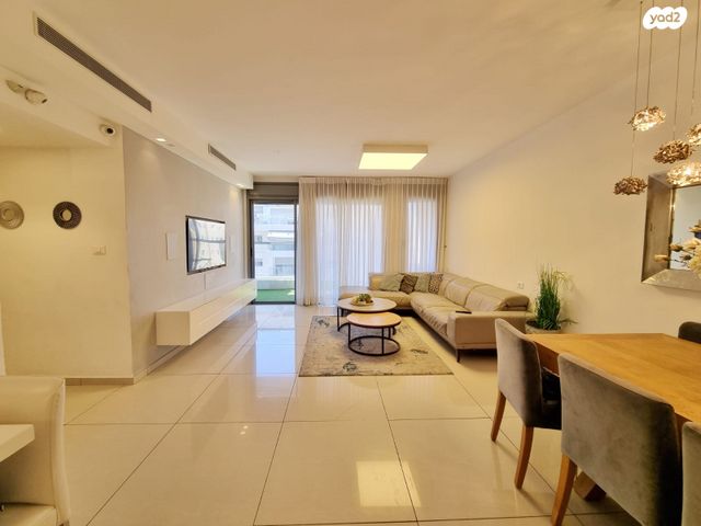 דירה, אהוד מנור, קרית אילון, חולון