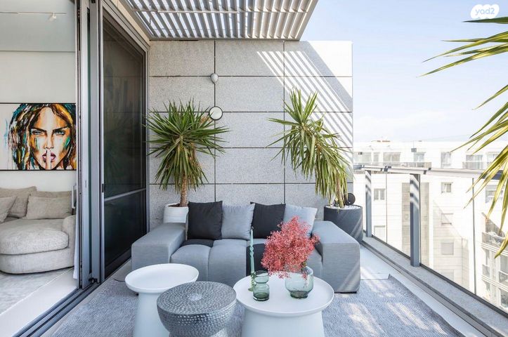 גג/ פנטהאוז, אליהו ברלין, אזורי חן, גימל החדשה, תל אביב יפו