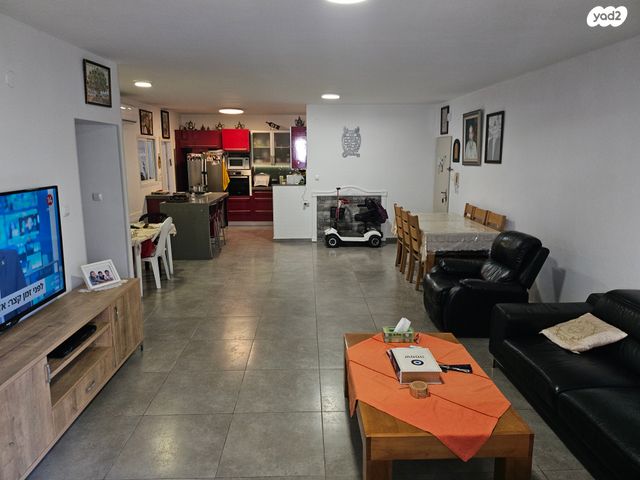 דירה, הזמורה, קרית כרמים, ראשון לציון