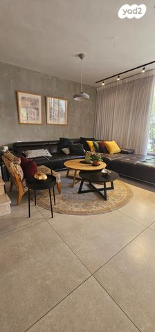 בית פרטי/ קוטג', אח"י מזנק, שער הים, ראשון לציון