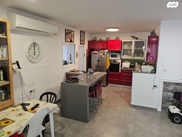 דירה, הזמורה, קרית כרמים, ראשון לציון