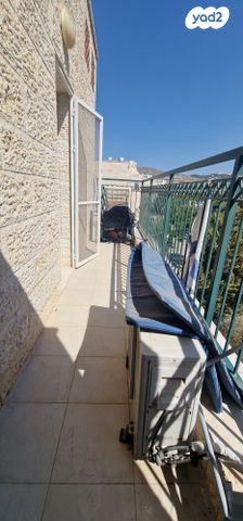 גג/ פנטהאוז, הרב אריה בינה, חומת שמואל, הר חומה, ירושלים