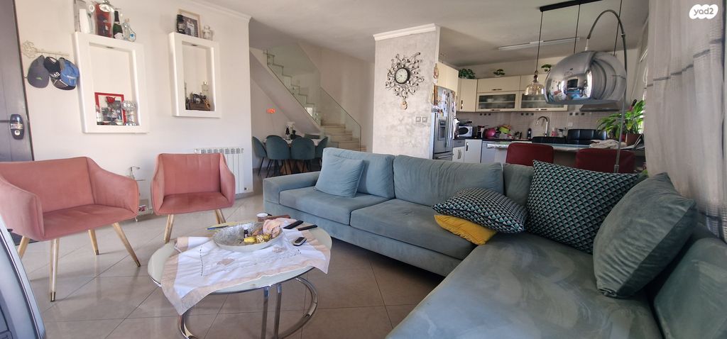 גג/ פנטהאוז, הרב אריה בינה, חומת שמואל, הר חומה, ירושלים