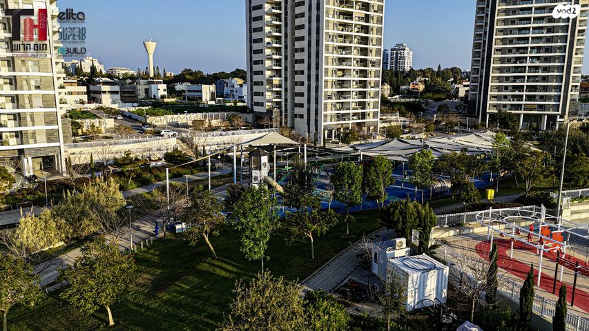 גג/ פנטהאוז, חיים בר לב, קרית קריניצי, רמת גן