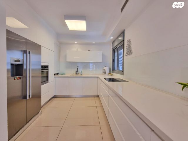 דירה, אהוד מנור, קרית אילון, חולון