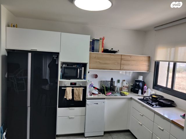 דירה, הנמל, נאות רבין, יבנה