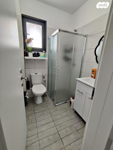 דירה, הנמל, נאות רבין, יבנה