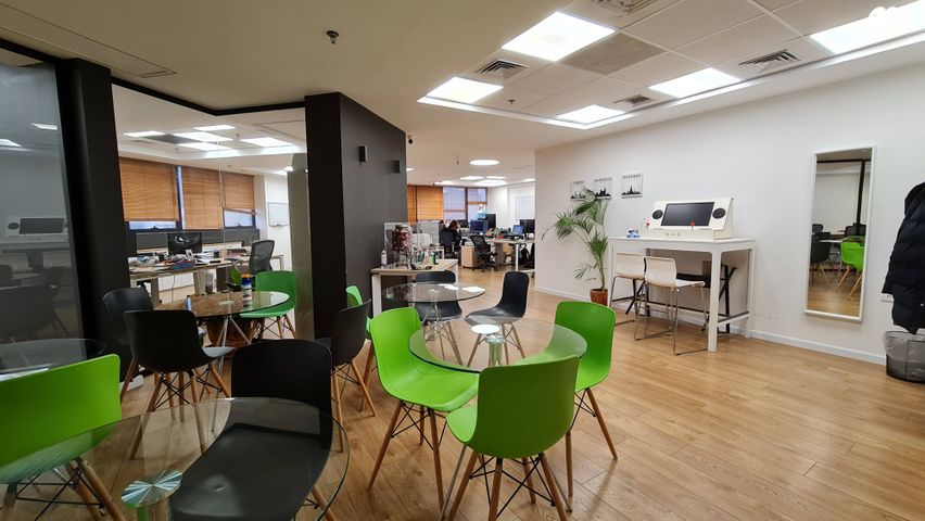 משרדים, יגאל אלון, נחלת יצחק, תל אביב יפו