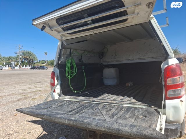 מיצובישי טרייטון / L200