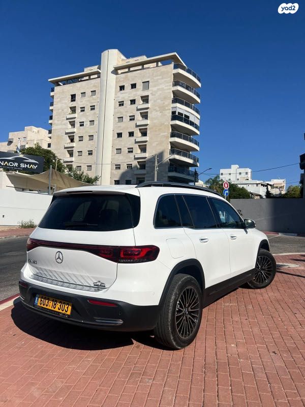 מרצדס-בנץ EQB