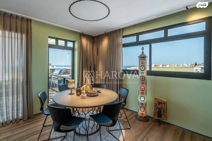 גג/ פנטהאוז, אמונים, עג'מי, גבעת העליה, תל אביב יפו