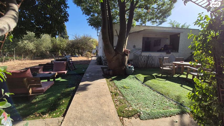 בית פרטי/ קוטג', נביעות, כפר חיטים, כפר חיטים