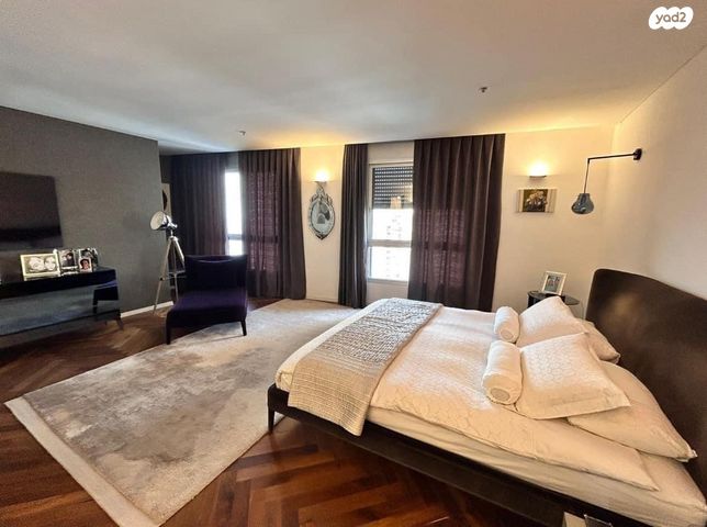 דירה, יוסף לפיד, גלי הים, נתניה