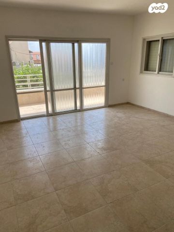 בית פרטי/ קוטג', יצחק שדה, שיכון עובדים, טבריה