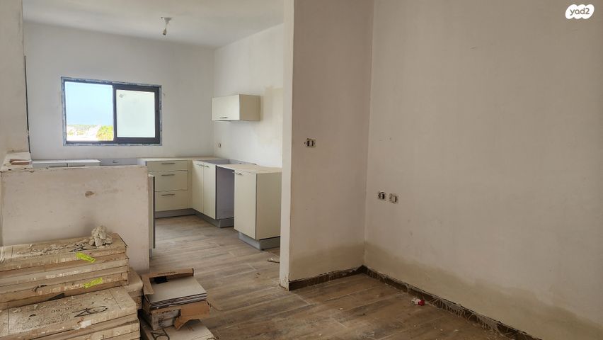 דירה, הרב זבולון גרז 9, רחובות הצעירה, רחובות