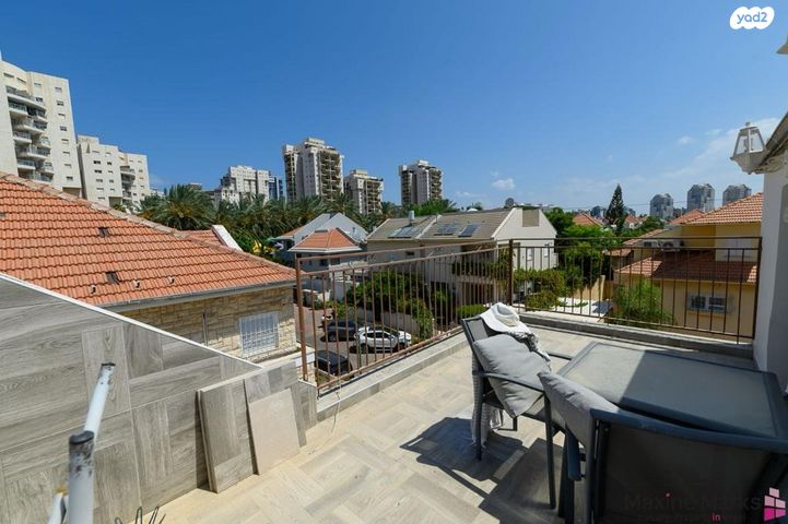 בית פרטי/ קוטג', משה סנה, נתניה