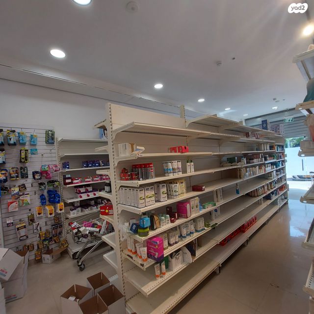 חנויות/ שטח מסחרי, חיים לנדאו, בן גוריון, חולון