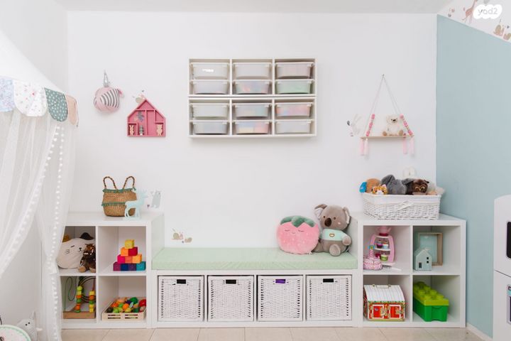 דו משפחתי, הצבר, פרדסיה