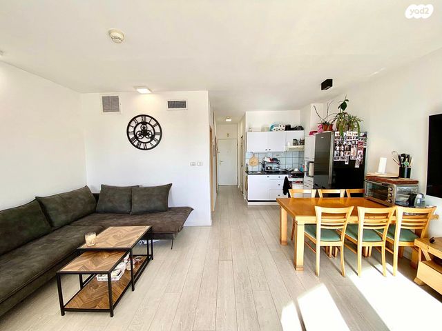 דירה, שדרות רחבעם זאבי 2, גבעת אולגה, חדרה