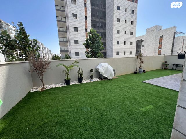 דירת גן, אריאל שרון, נווה שרון / שער העיר, נתיבות