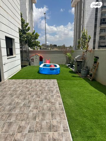 דירת גן, אריאל שרון, נווה שרון / שער העיר, נתיבות