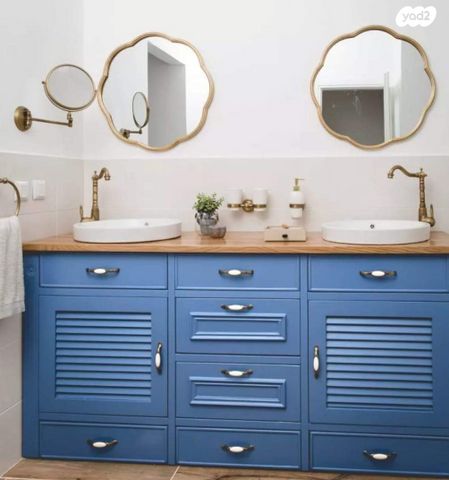 דו משפחתי, הצבר, פרדסיה