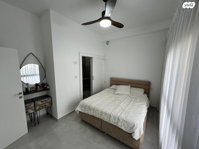 דירת גן, אריאל שרון, נווה שרון / שער העיר, נתיבות