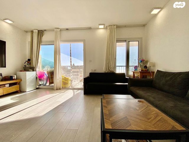 דירה, שדרות רחבעם זאבי 2, גבעת אולגה, חדרה