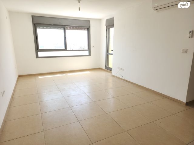 דירה, החורש, חריש