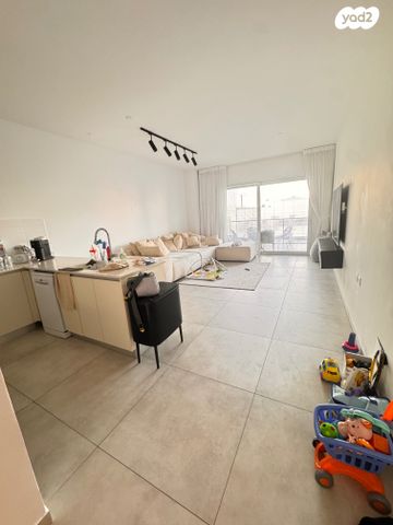 דירה, אריאל שרון, סיטי, גבעתיים