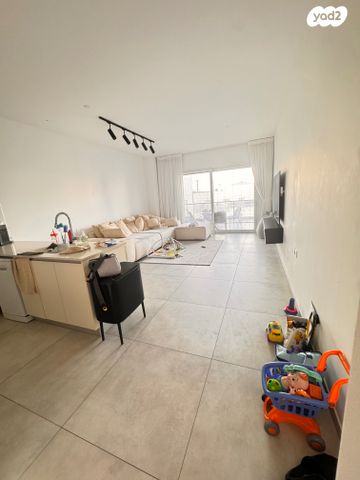 דירה, אריאל שרון, סיטי, גבעתיים