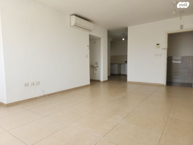 דירה, החורש, חריש