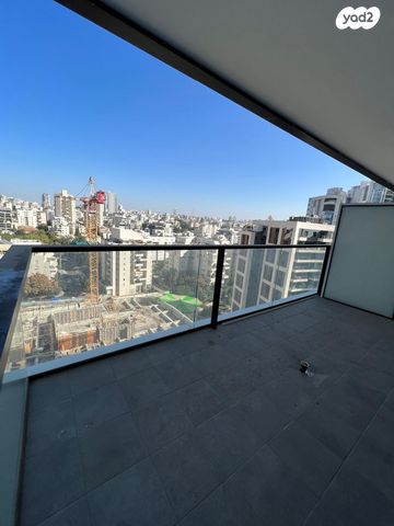 דירה, אריאל שרון, סיטי, גבעתיים