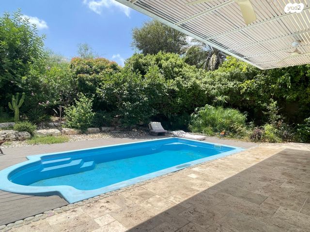 בית פרטי/ קוטג', המעוף, קיסריה