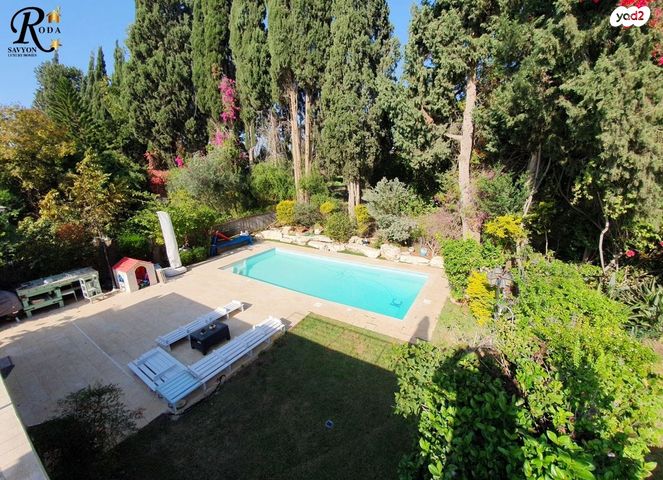 בית פרטי/ קוטג', סביון