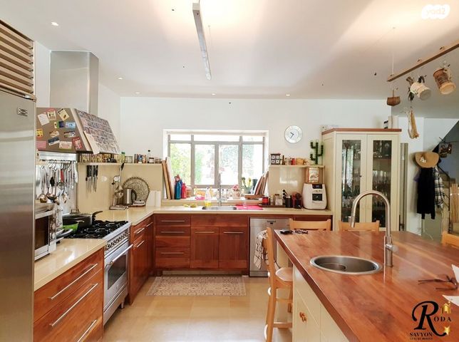 בית פרטי/ קוטג', סביון