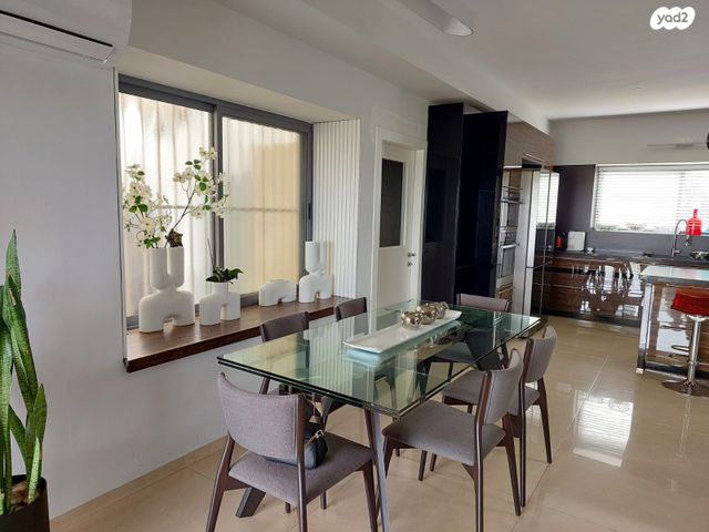 דו משפחתי, גולני, כפר יונה