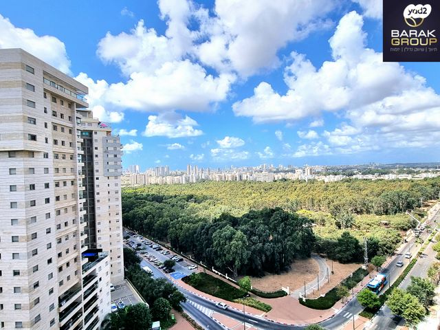 דירה, דרך הפארק 23, קרית השרון, נתניה