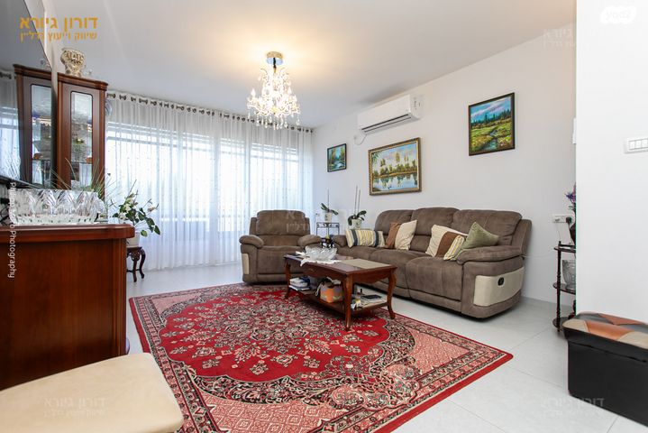 אלברט איינשטיין 