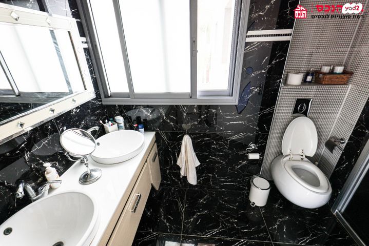 בית פרטי/ קוטג', מרכז הישוב, גני תקווה