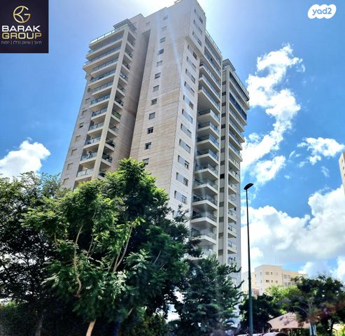 דירה, דרך הפארק 23, קרית השרון, נתניה