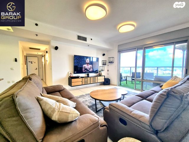 דירה, דרך הפארק 23, קרית השרון, נתניה