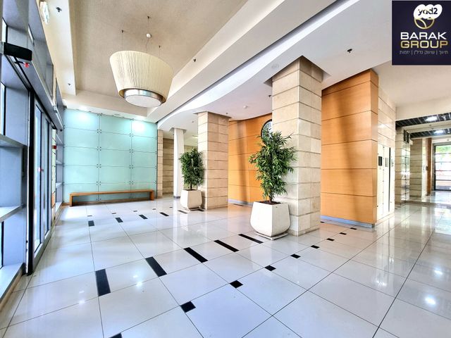 דירה, דרך הפארק 23, קרית השרון, נתניה