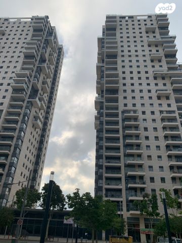 דירה, שדרות ההשכלה 17, ביצרון ורמת ישראל, תל אביב יפו