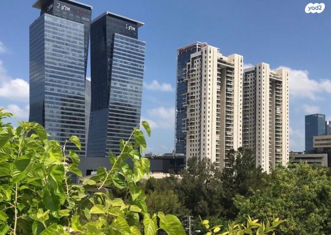 שדרות ההשכלה 17